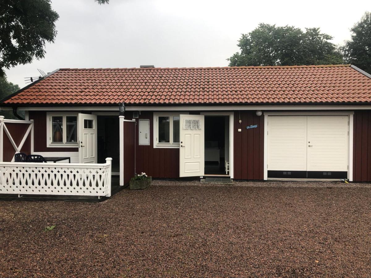 Skattegardens Gaesthus Villa Falkoping Bagian luar foto